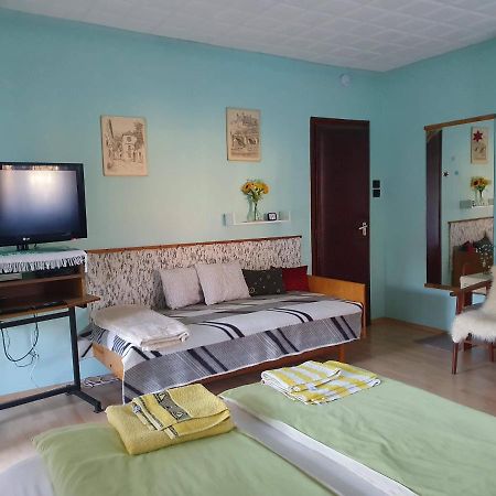Pereszlenyi Vendeghaz Hotel Visegrad Luaran gambar