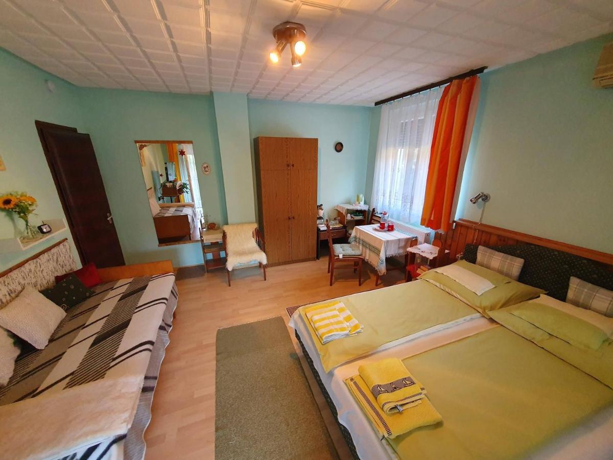 Pereszlenyi Vendeghaz Hotel Visegrad Luaran gambar