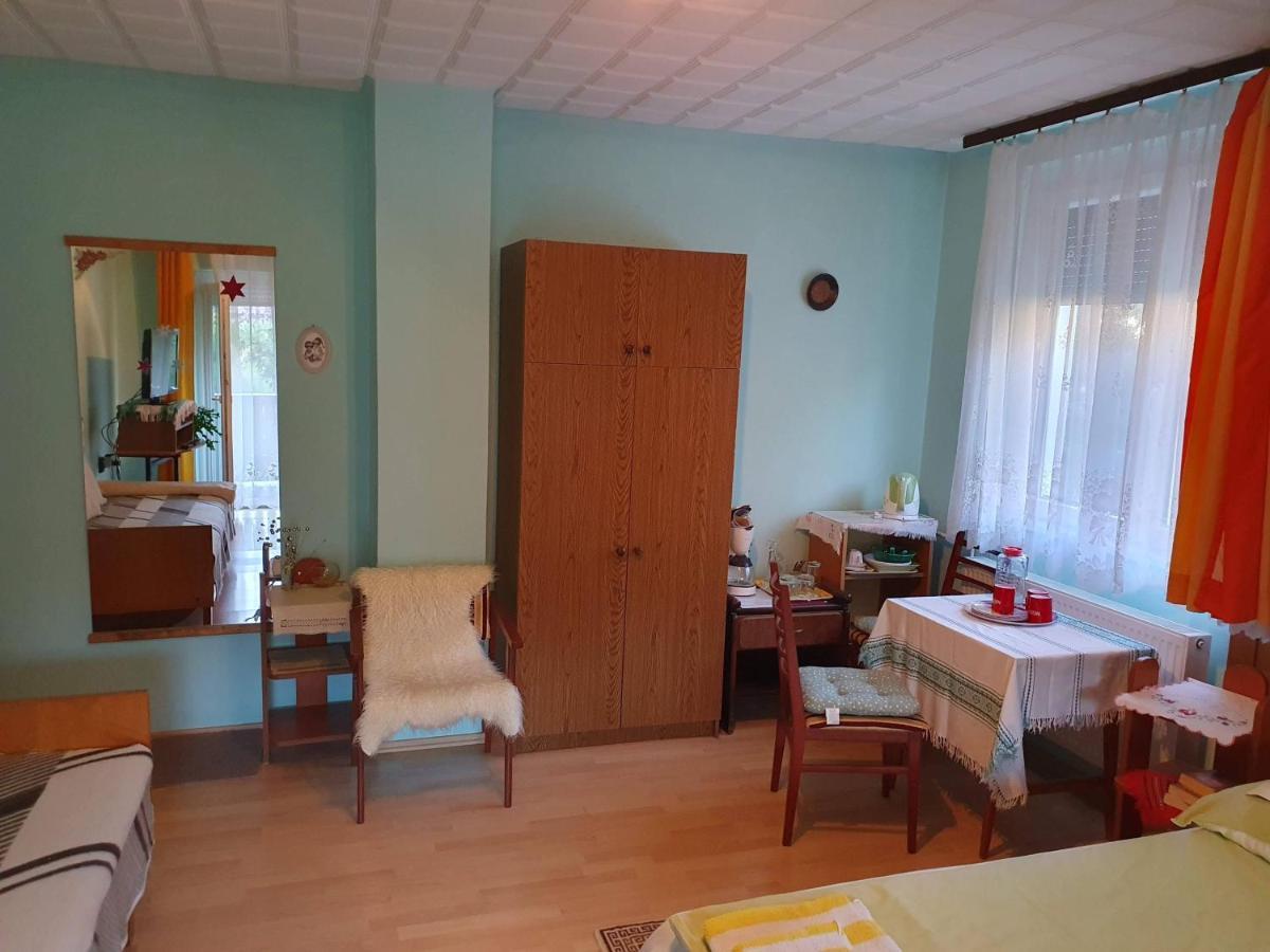Pereszlenyi Vendeghaz Hotel Visegrad Luaran gambar
