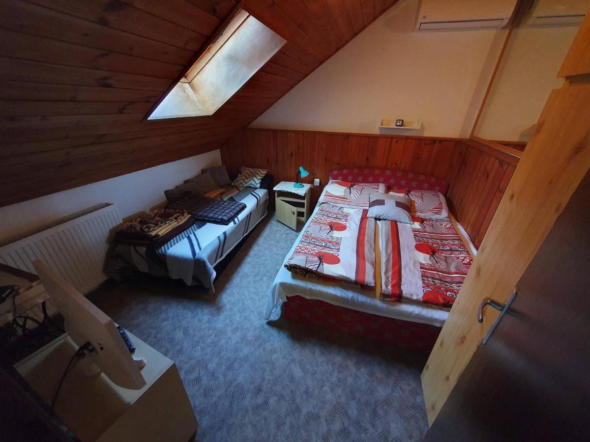 Pereszlenyi Vendeghaz Hotel Visegrad Luaran gambar